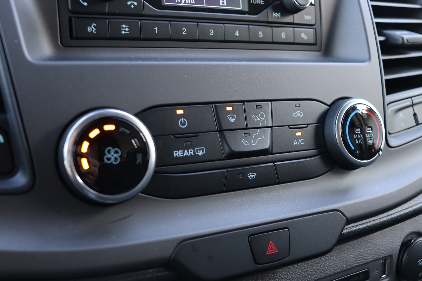 FORD Transit 2025
