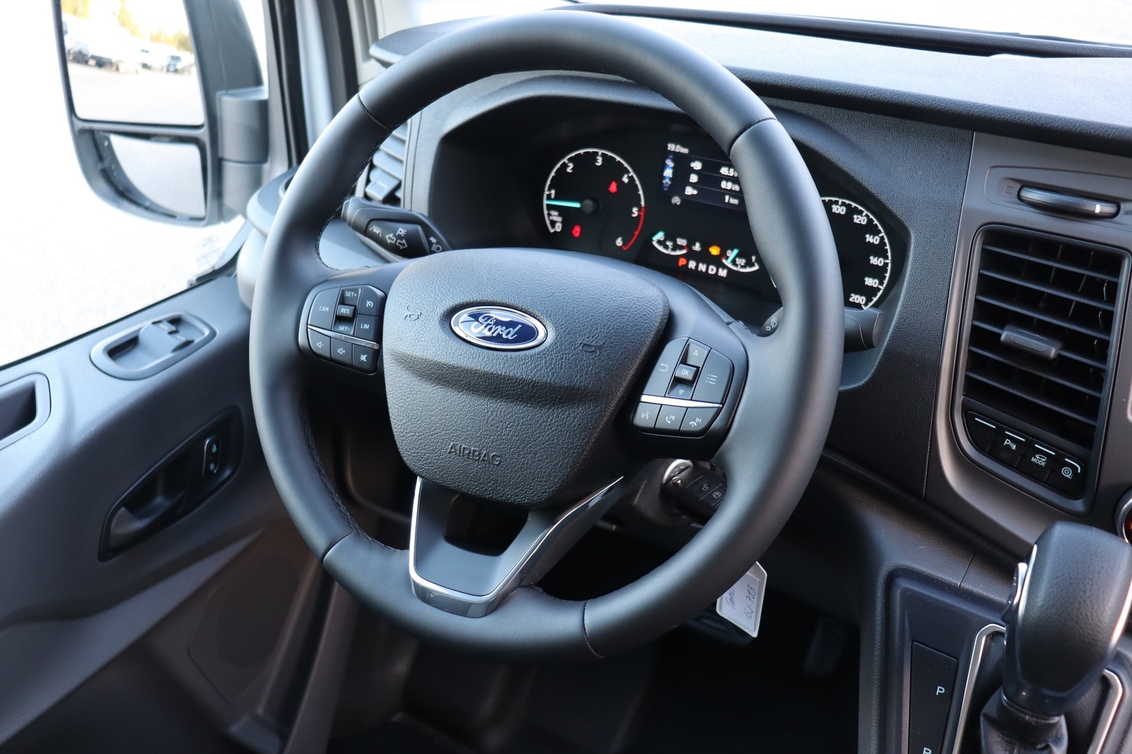 FORD Transit 2025