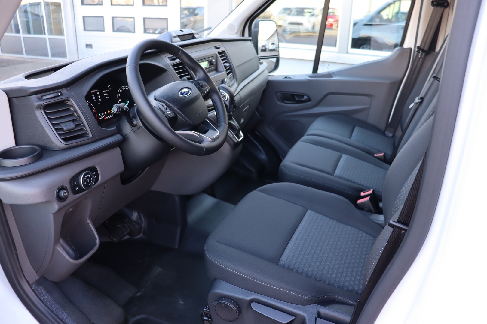 FORD Transit 2025