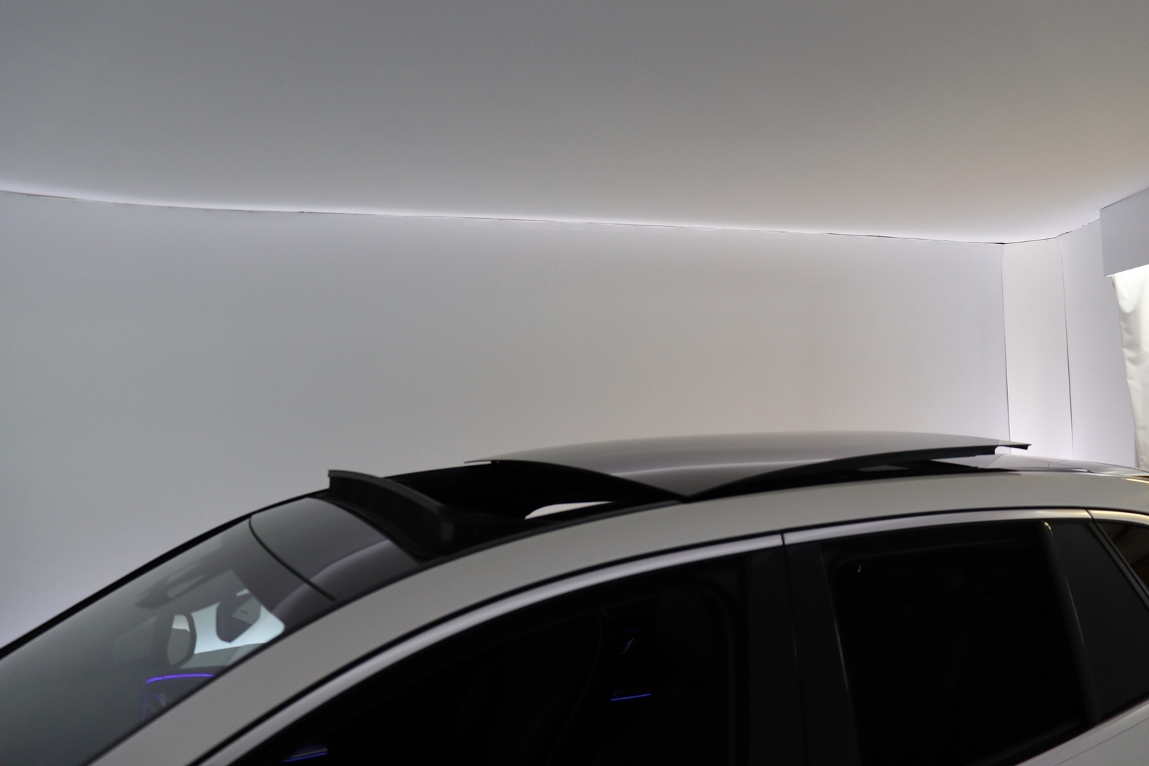 MERCEDES-BENZ EQE SUV 2023