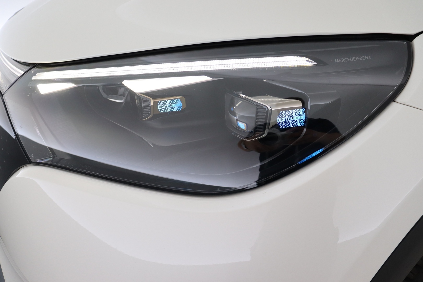 MERCEDES-BENZ EQE SUV 2023