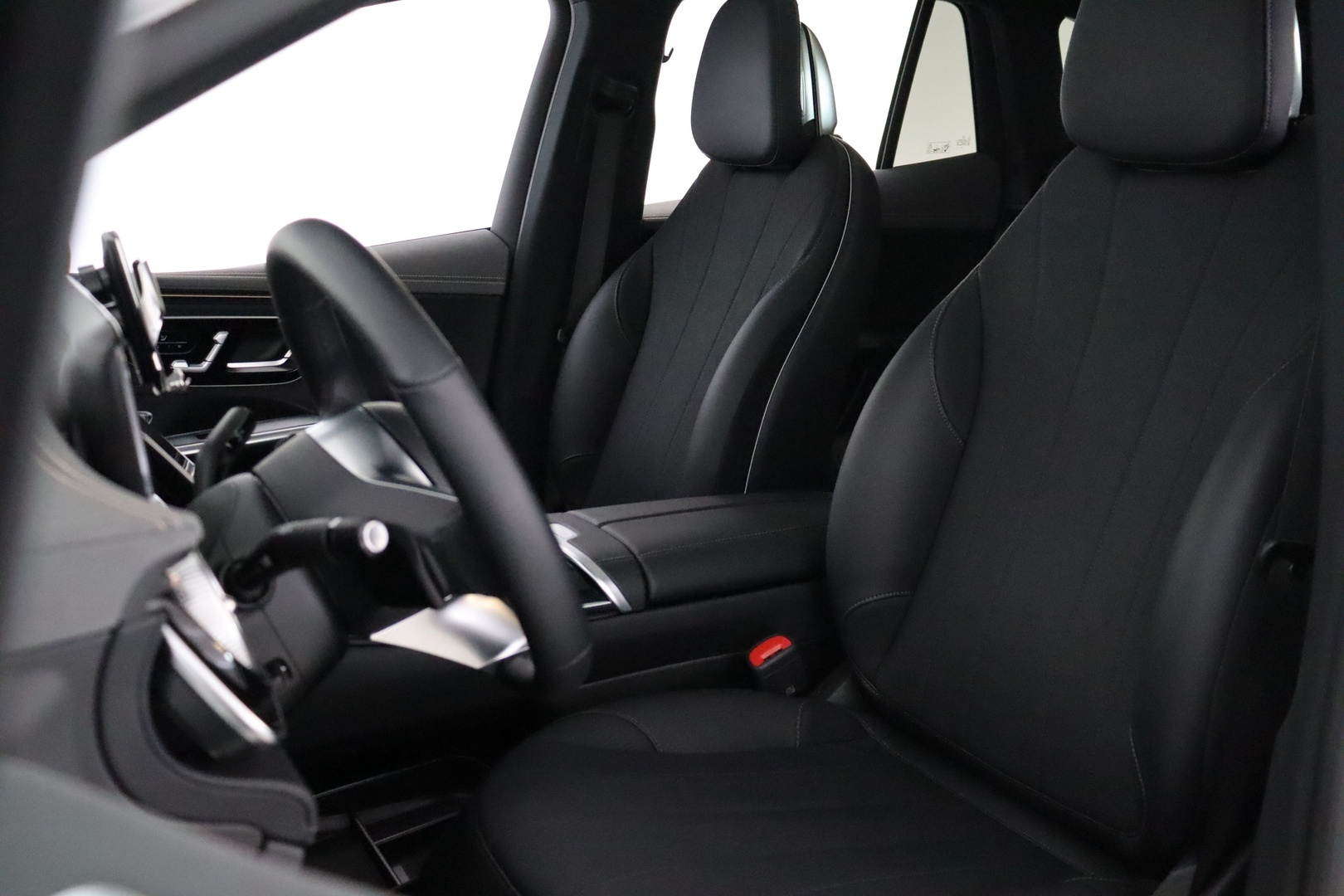 MERCEDES-BENZ EQE SUV 2023