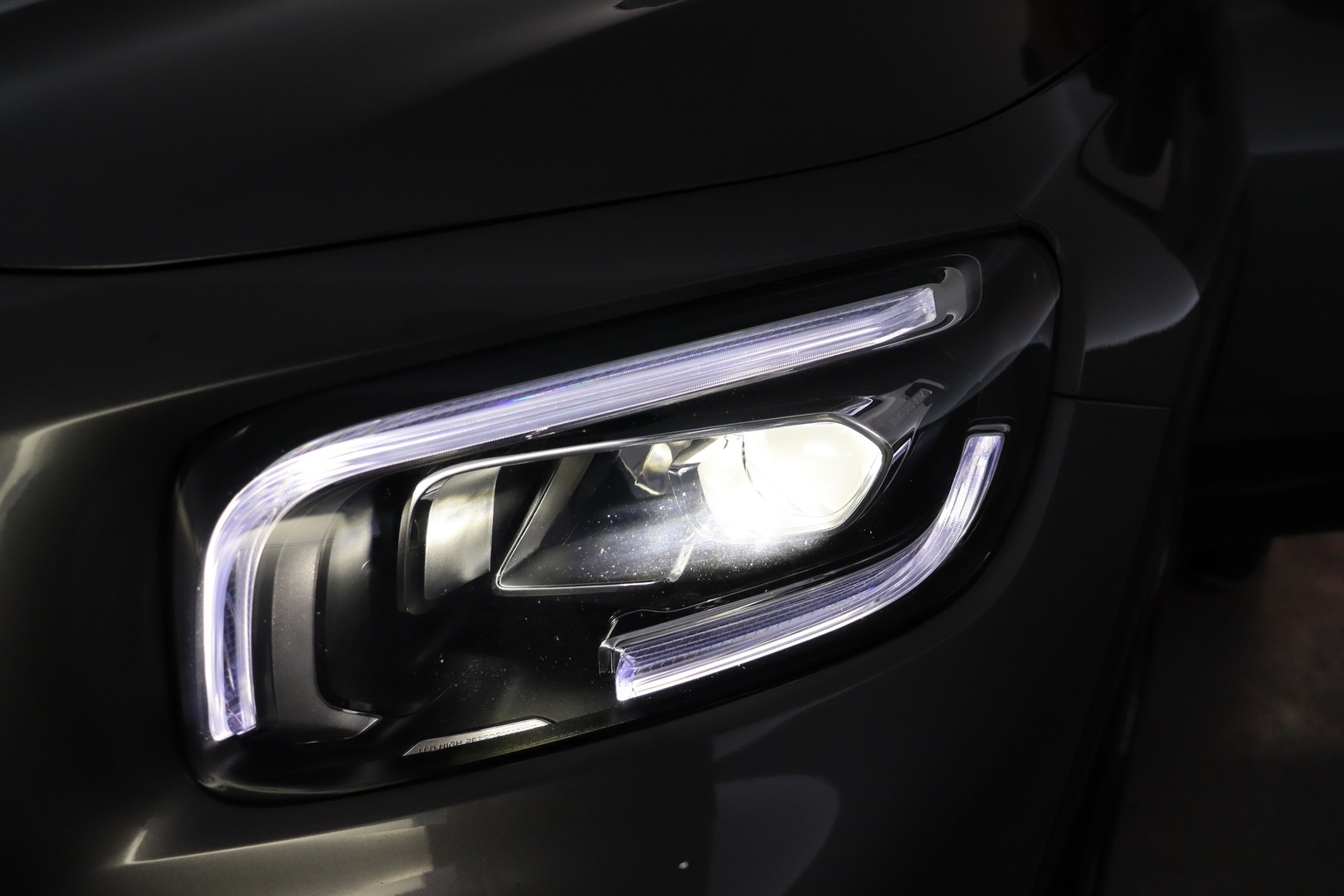 MERCEDES-BENZ GLB 2021