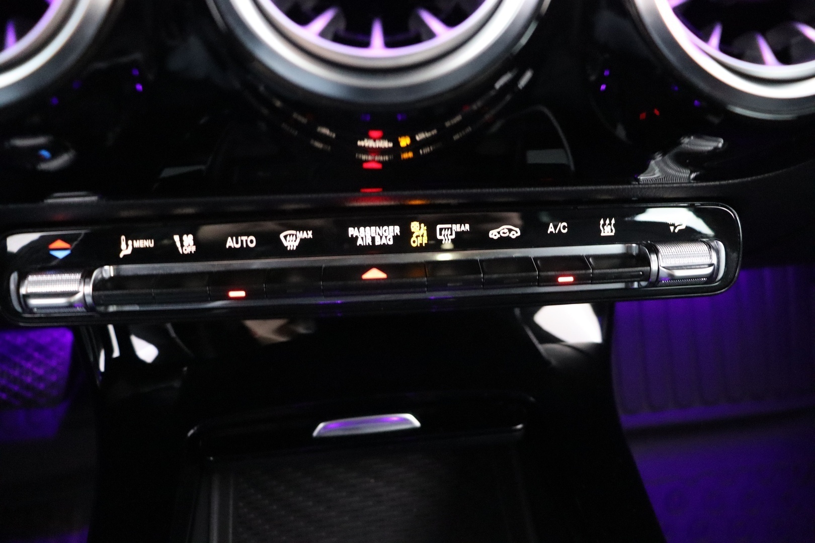 MERCEDES-BENZ CLA 2023