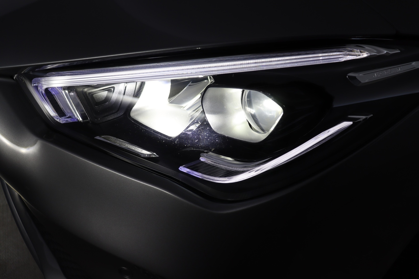 MERCEDES-BENZ CLA 2023