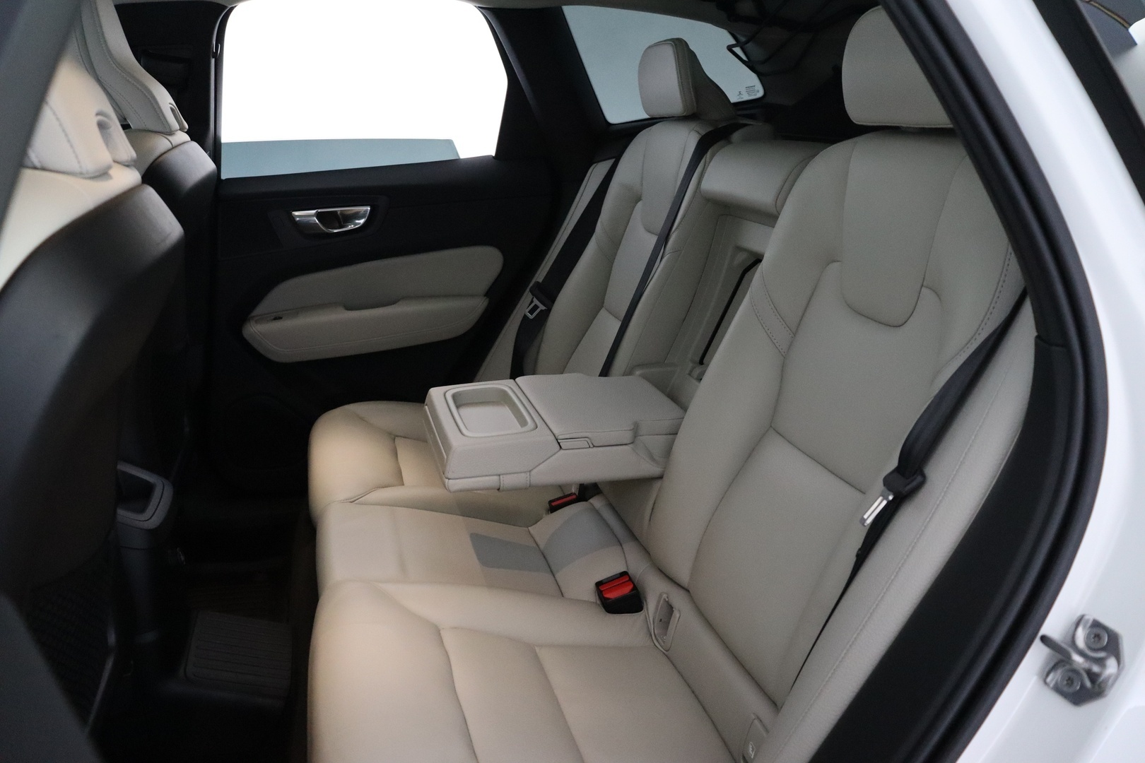 VOLVO XC60 2018