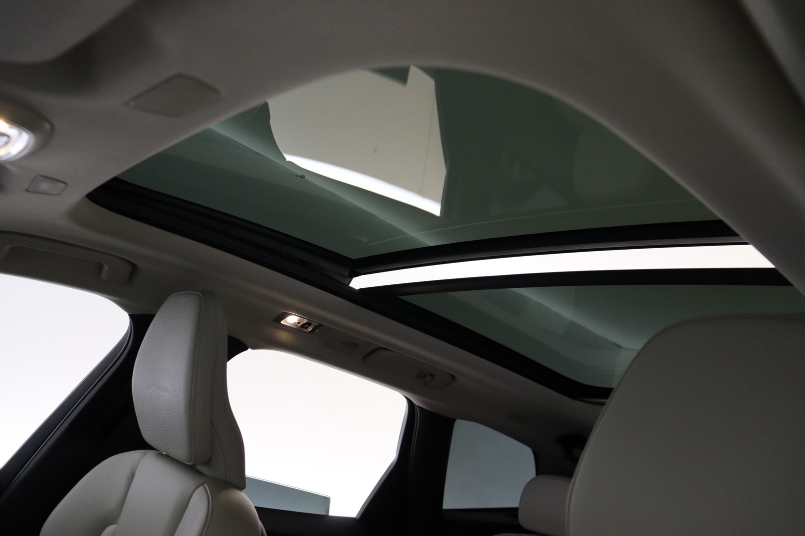 VOLVO XC60 2018