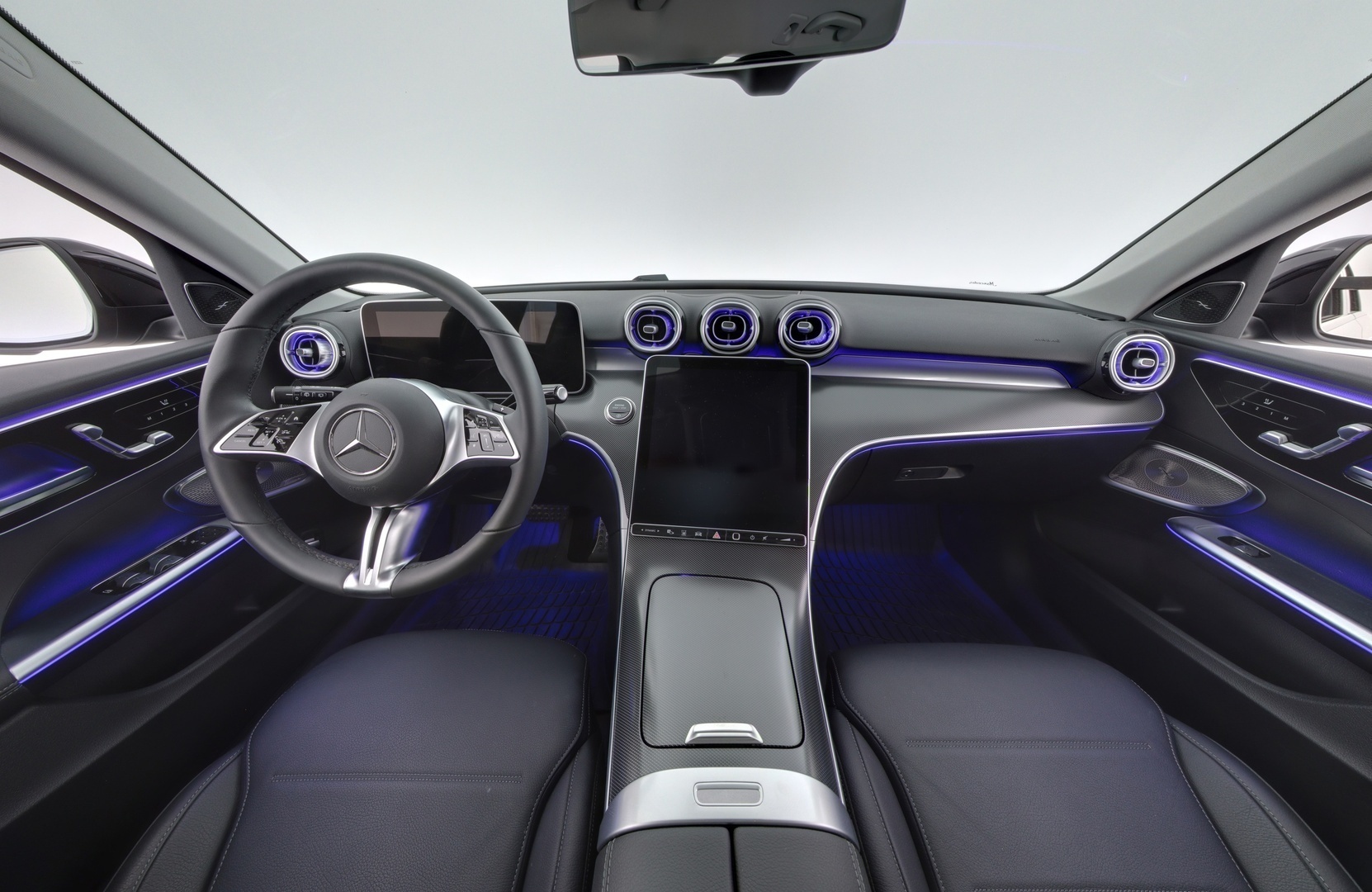 MERCEDES-BENZ C 2024