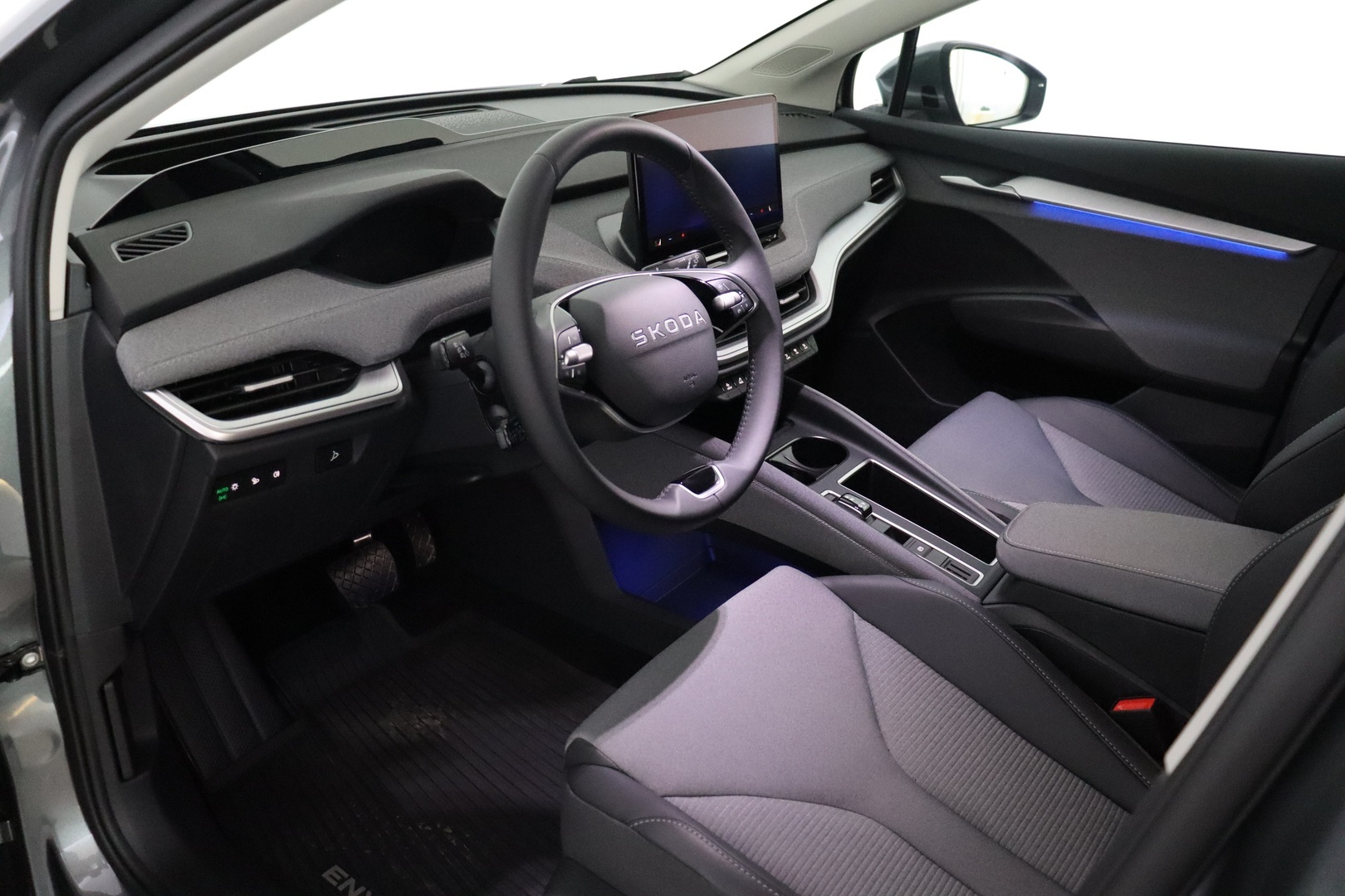 SKODA Enyaq 2025