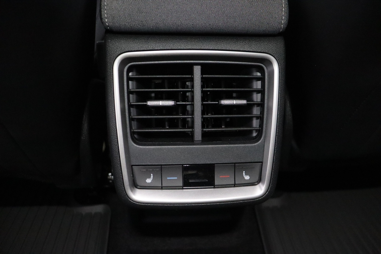 SKODA Enyaq 2025