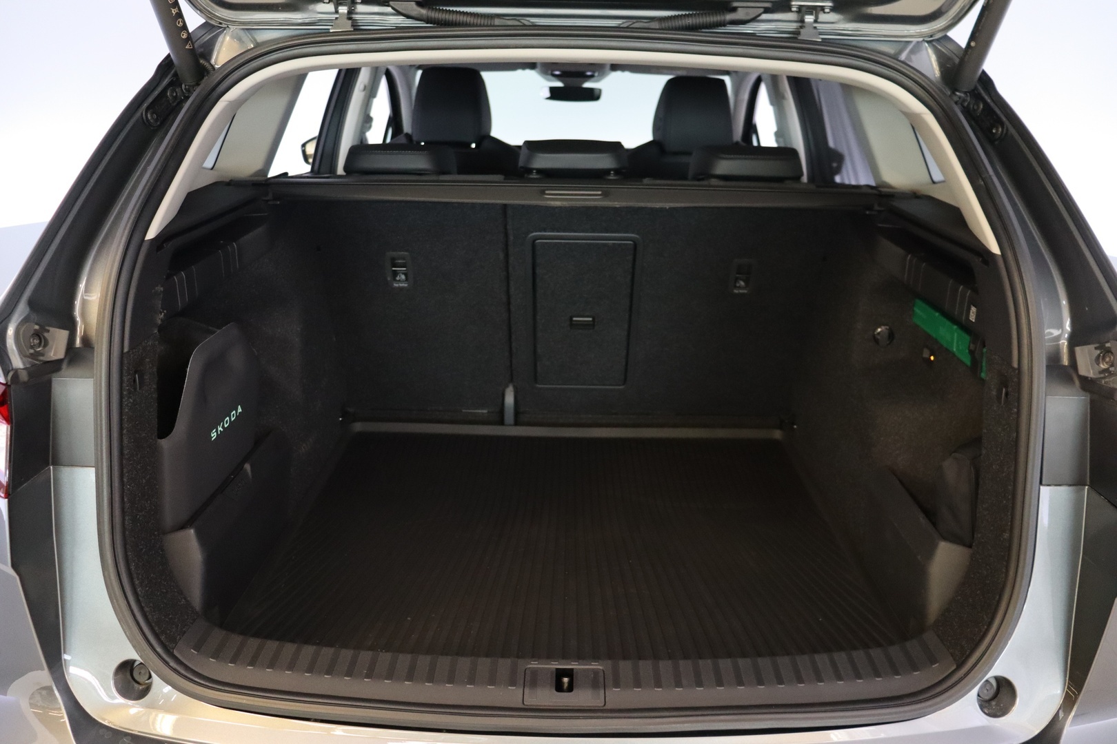 SKODA Enyaq 2025