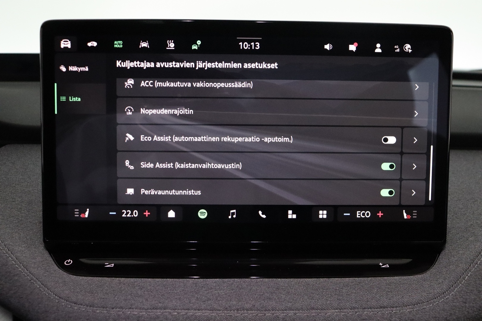 SKODA Enyaq 2025