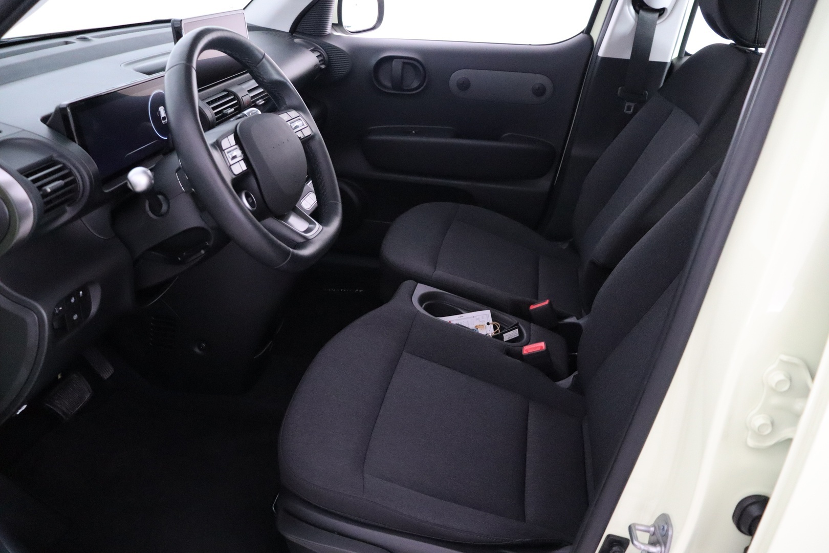HYUNDAI INSTER 0