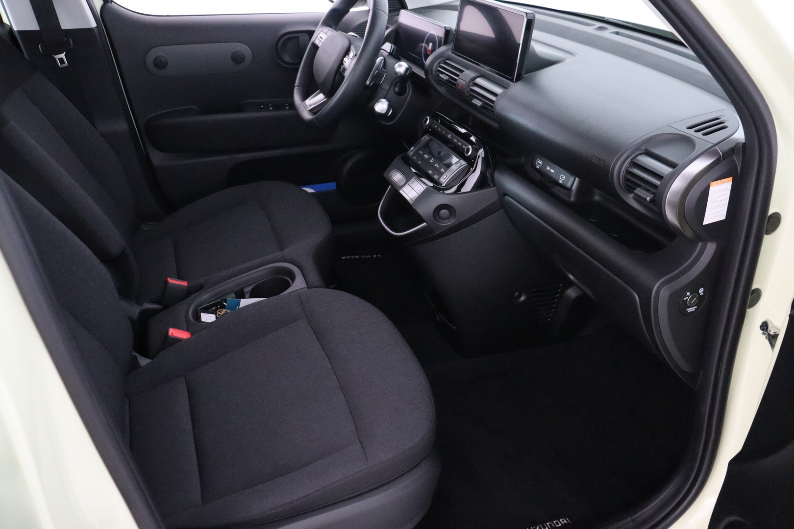 HYUNDAI INSTER 0