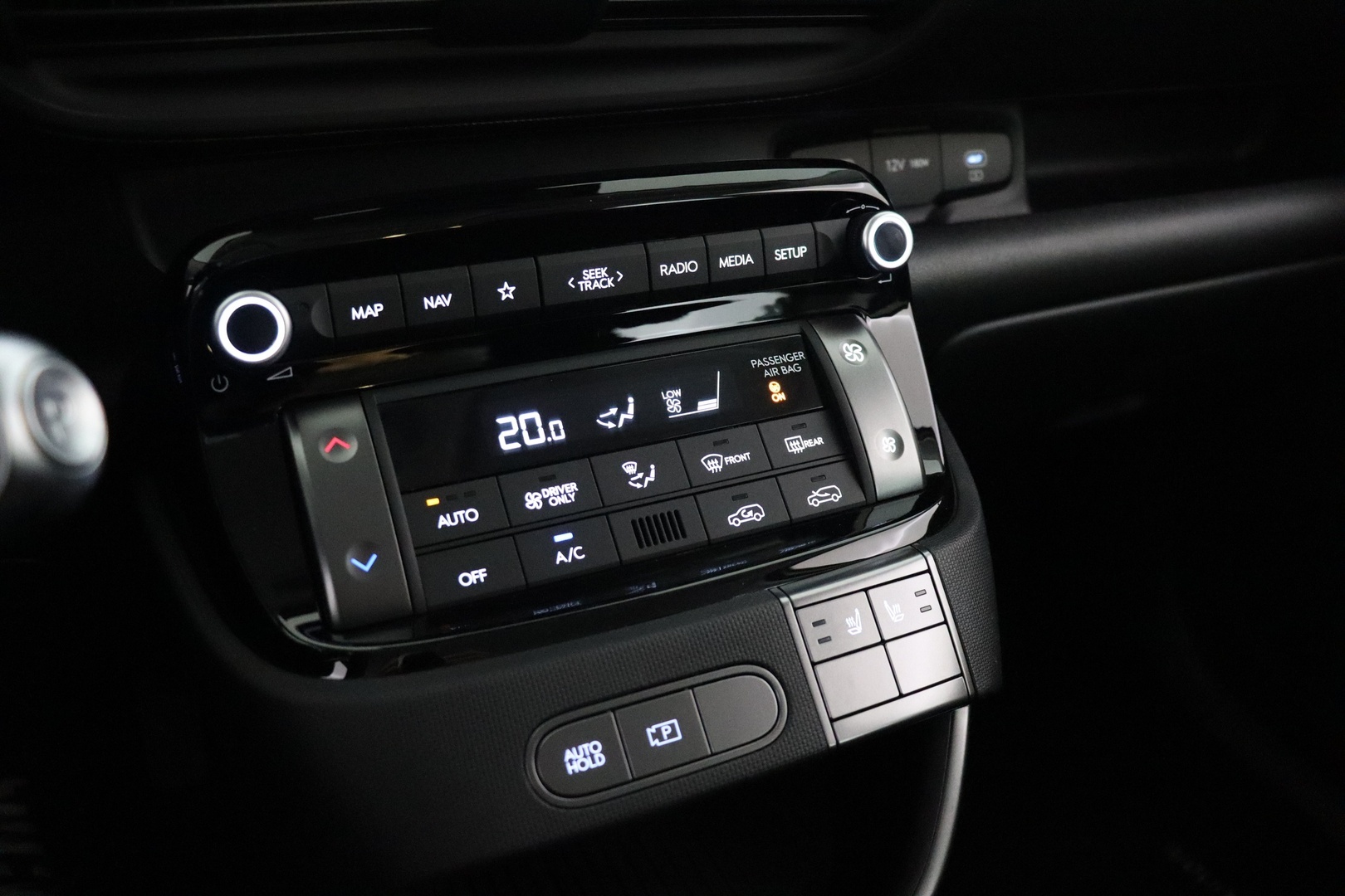 HYUNDAI INSTER 0