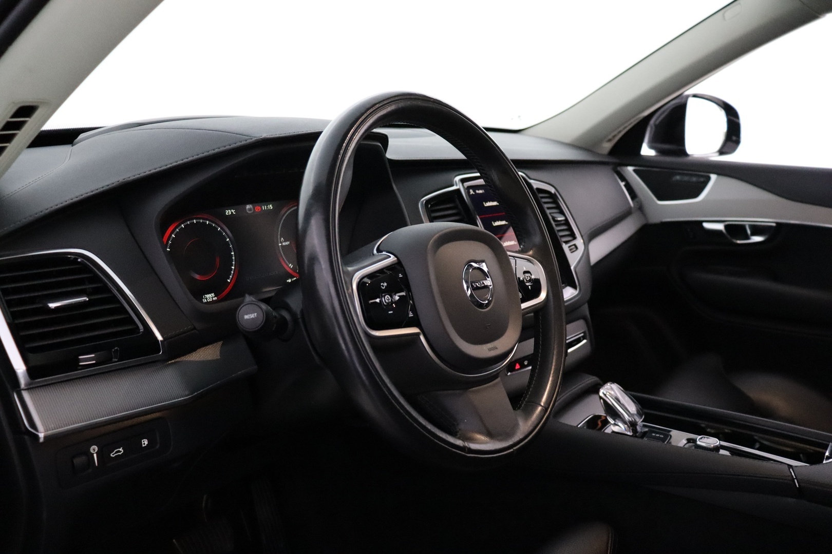 VOLVO XC90 2020