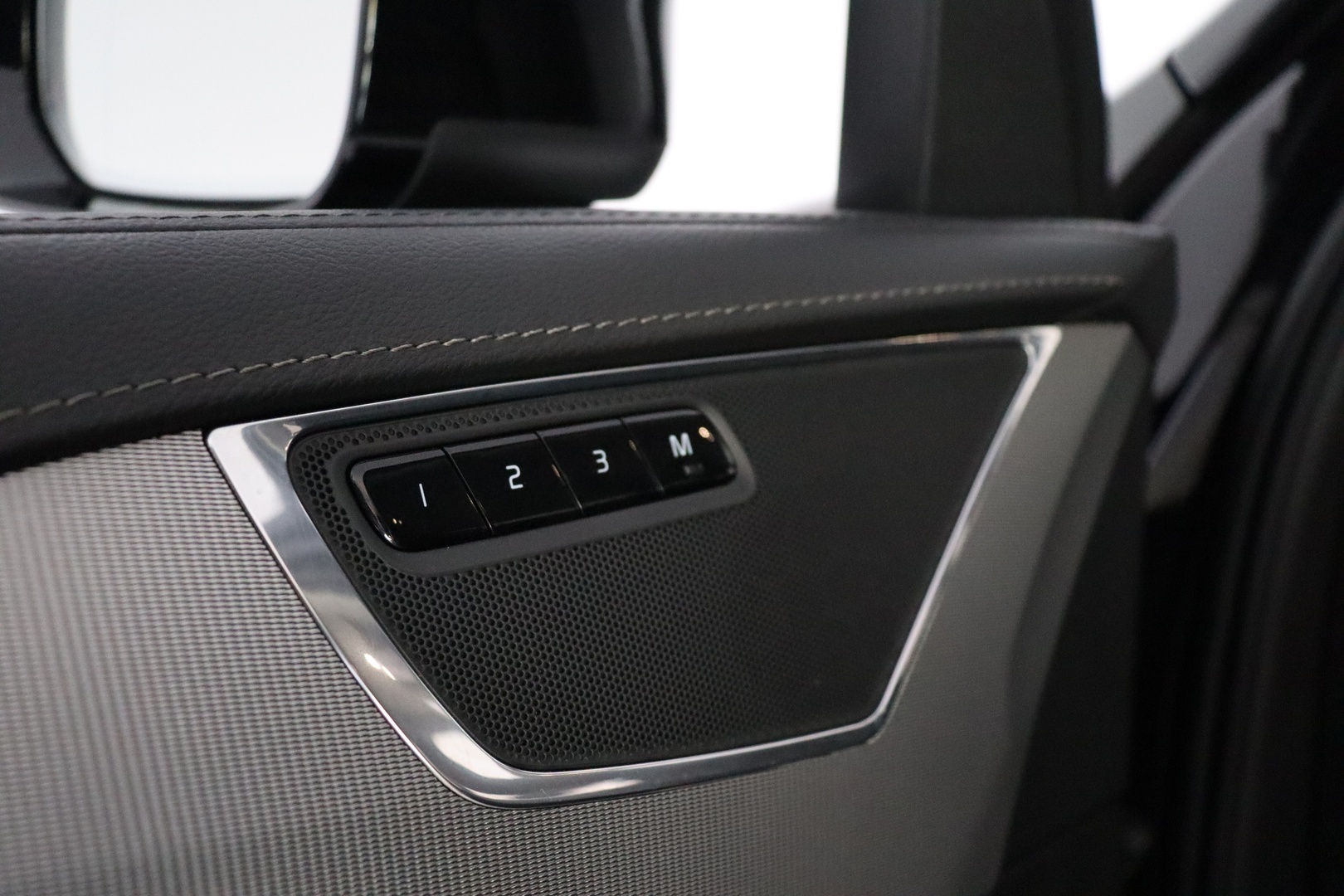 VOLVO XC90 2020