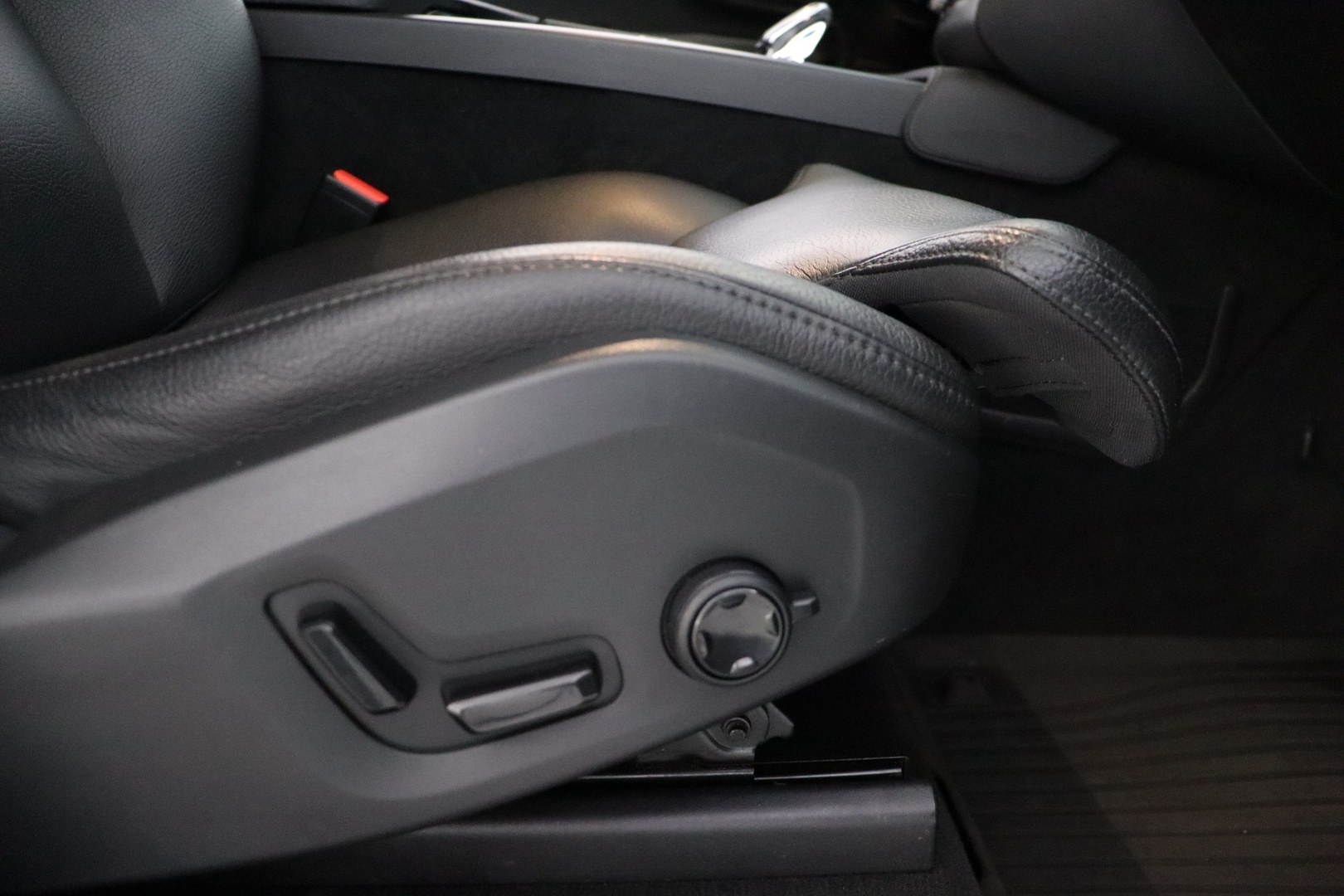 VOLVO XC90 2020