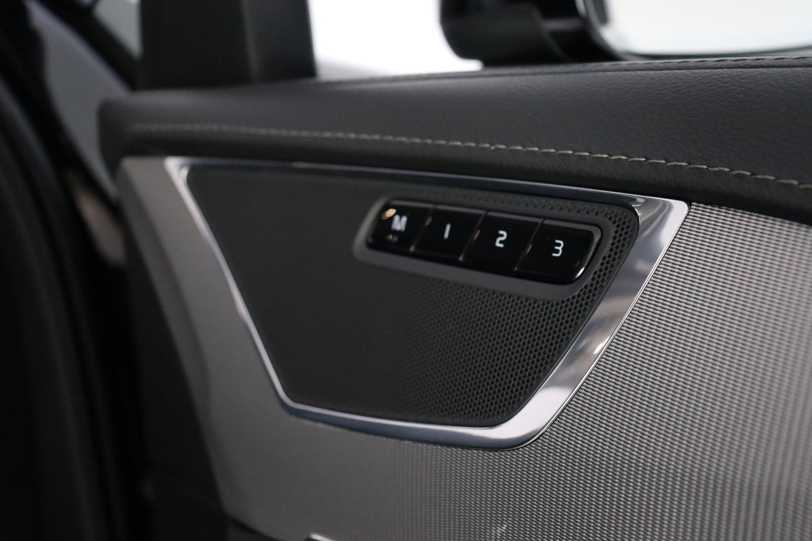 VOLVO XC90 2020