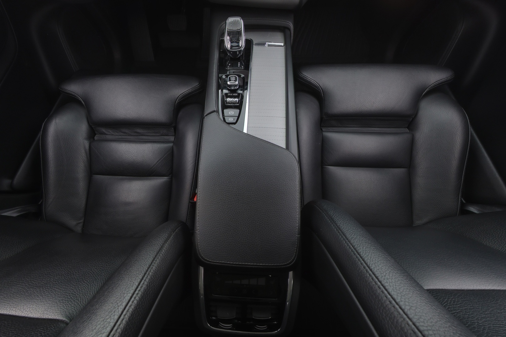VOLVO XC90 2020