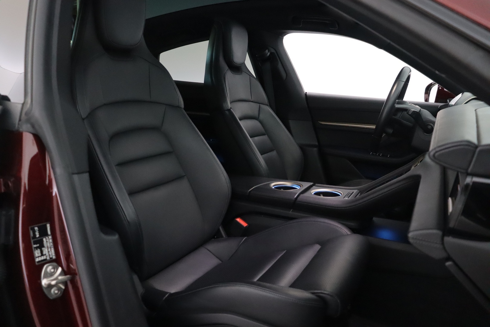 PORSCHE Taycan 2021