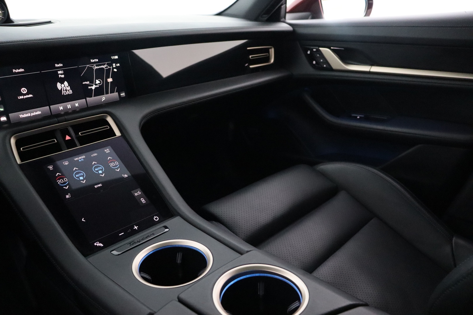 PORSCHE Taycan 2021