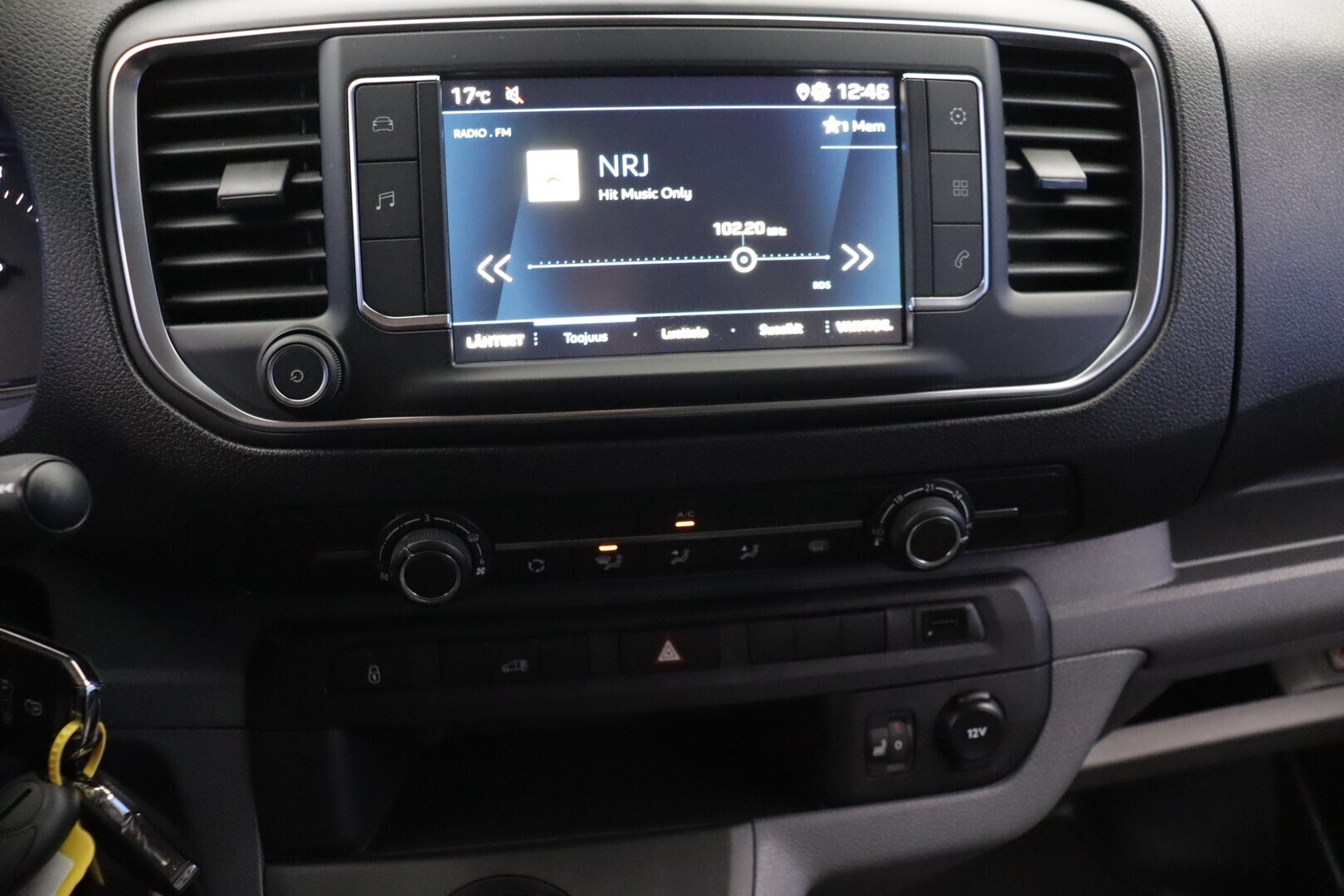 PEUGEOT Expert 2022