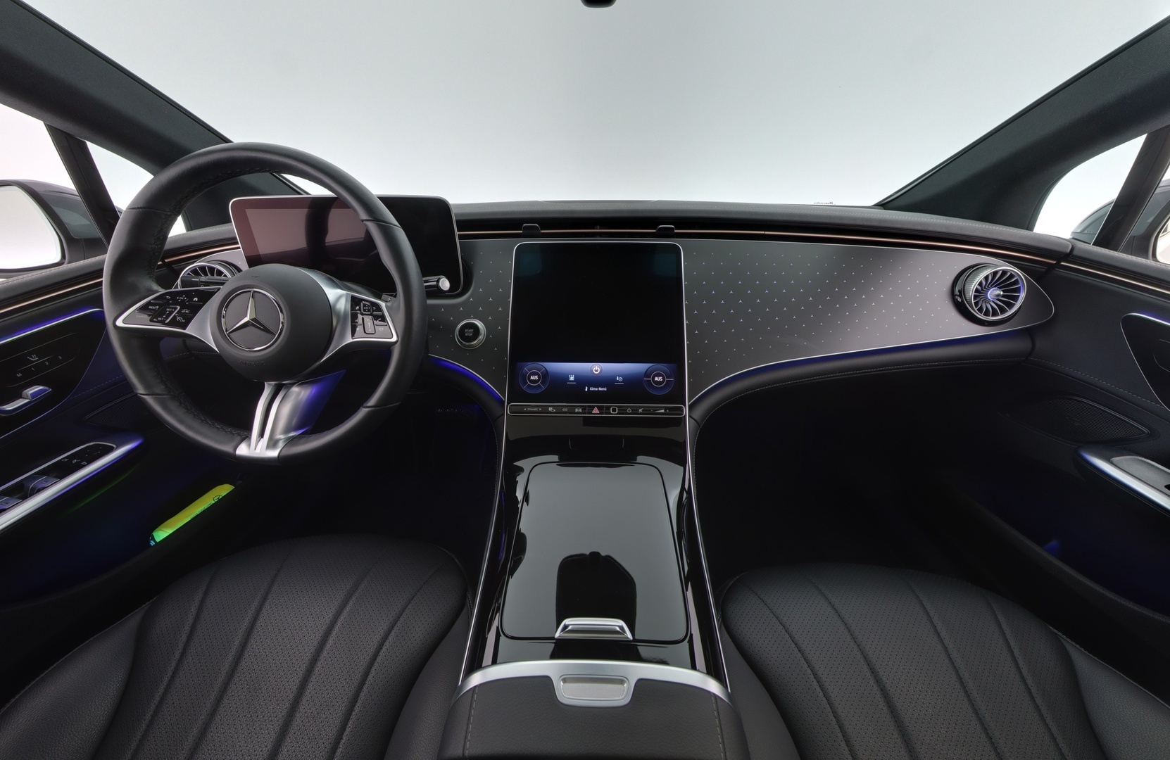 MERCEDES-BENZ EQE 2024