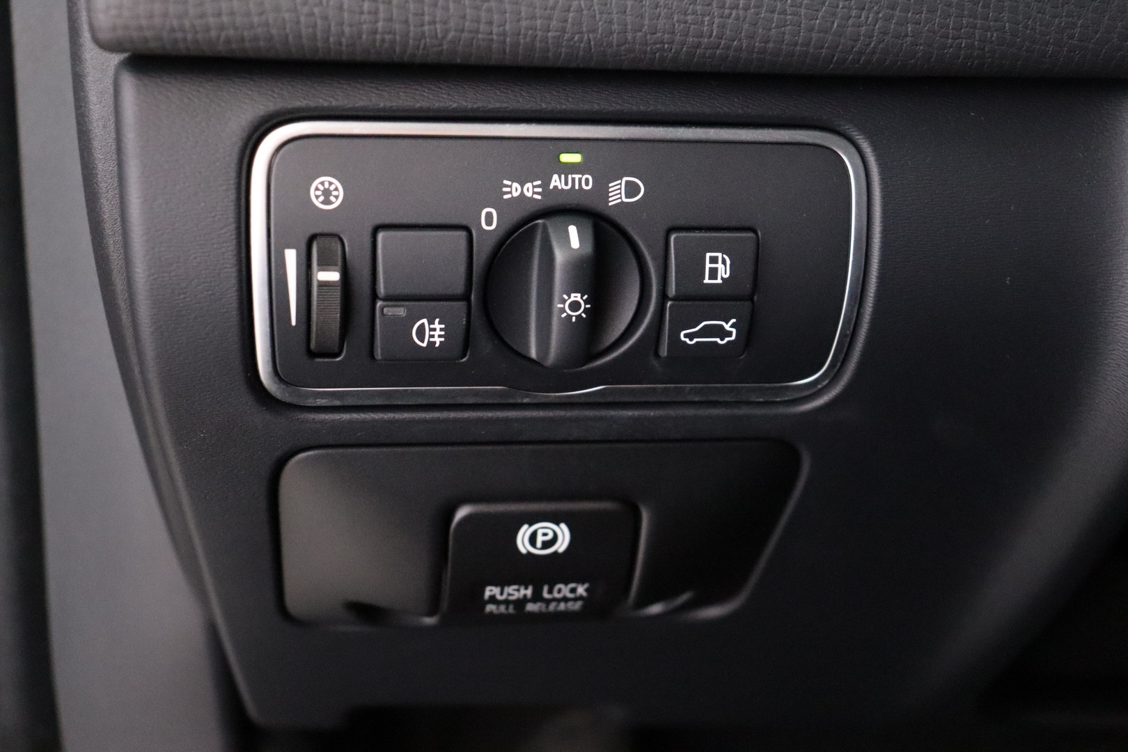 VOLVO XC60 2014