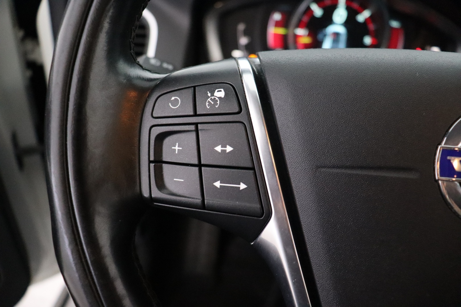 VOLVO XC60 2014