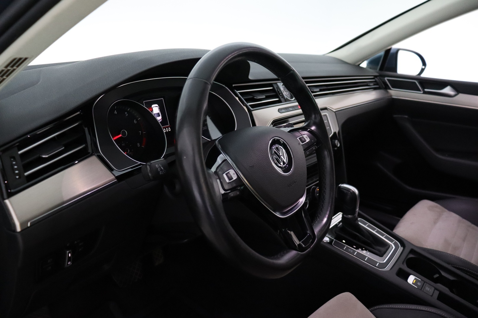 VOLKSWAGEN Passat 2016