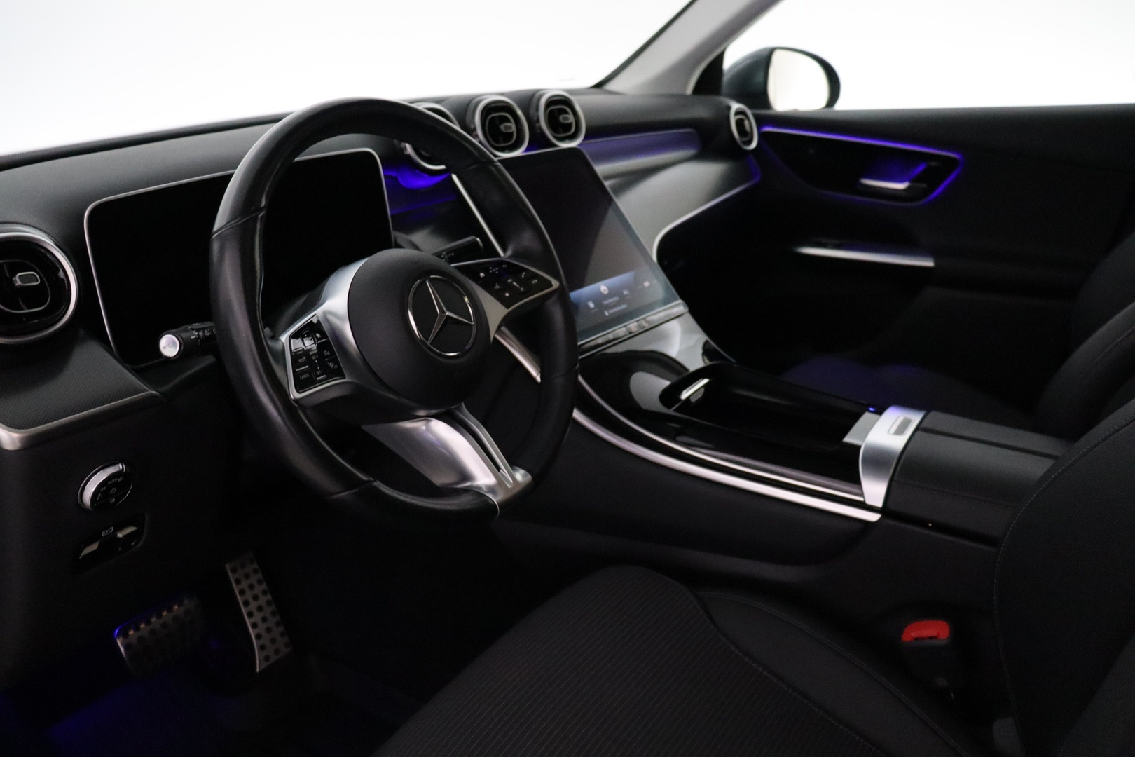 MERCEDES-BENZ GLC 2023