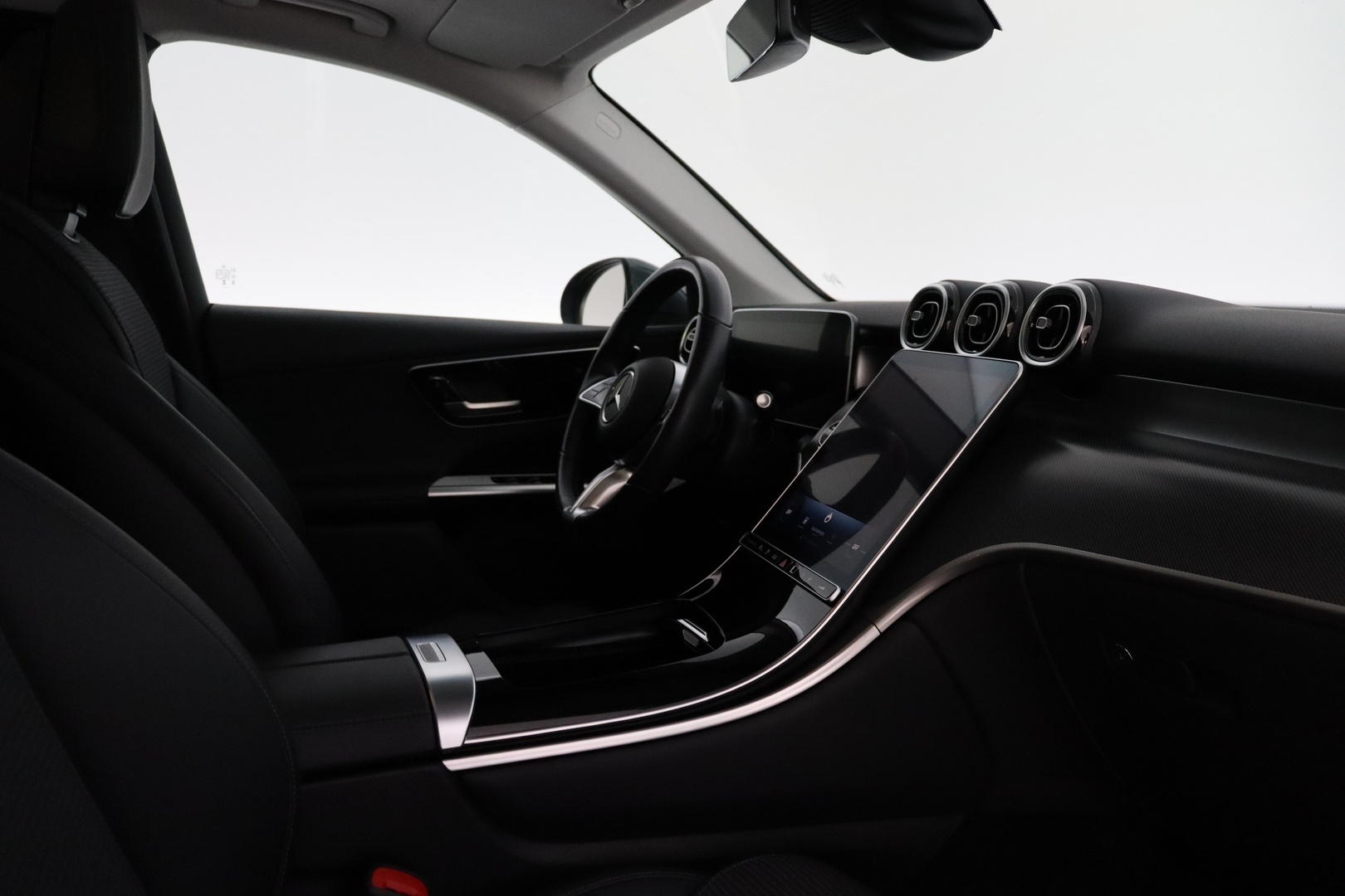 MERCEDES-BENZ GLC 2023
