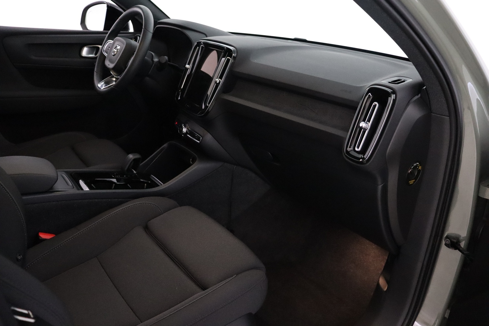 VOLVO C40 2022