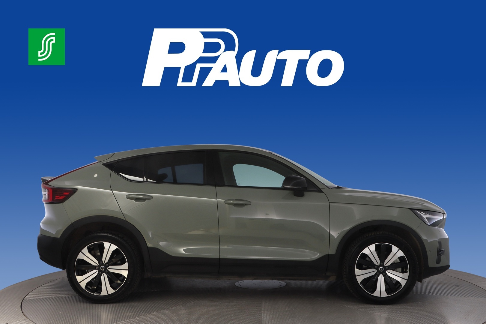 VOLVO C40 2022