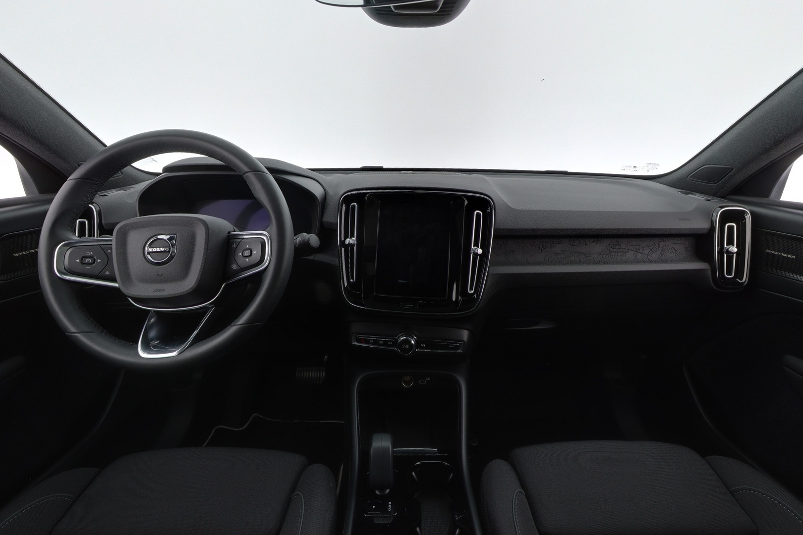 VOLVO C40 2022