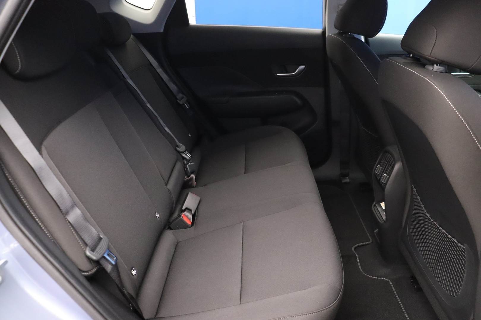 HYUNDAI KONA ELECTRIC 2025