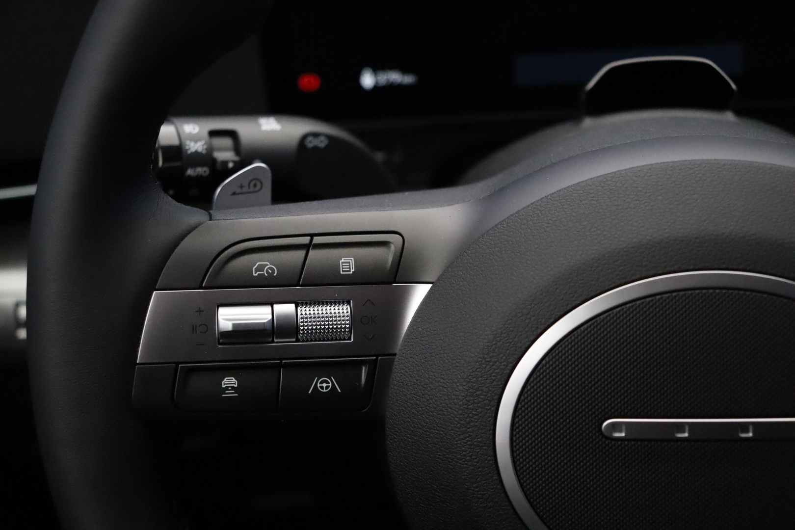 HYUNDAI KONA ELECTRIC 2025