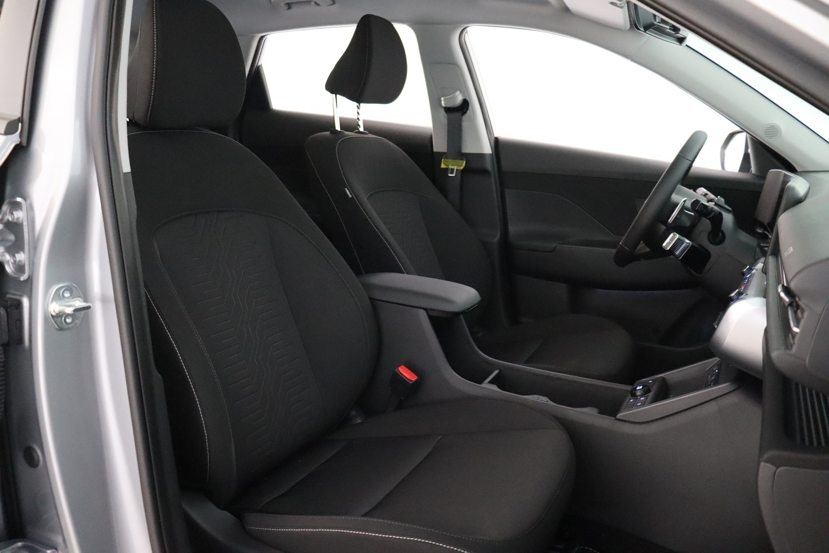 HYUNDAI KONA ELECTRIC 2025