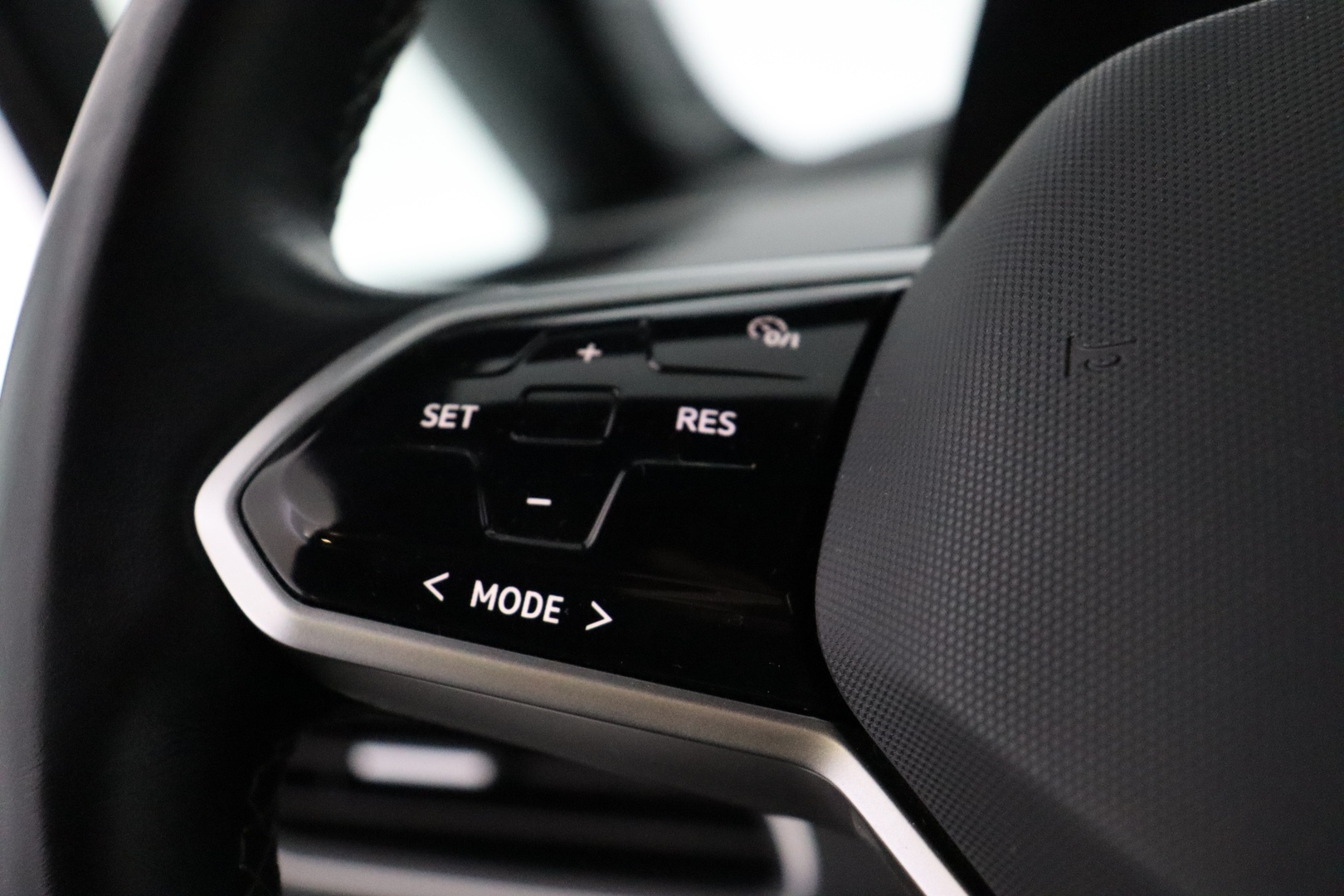 VOLKSWAGEN ID.3 2023