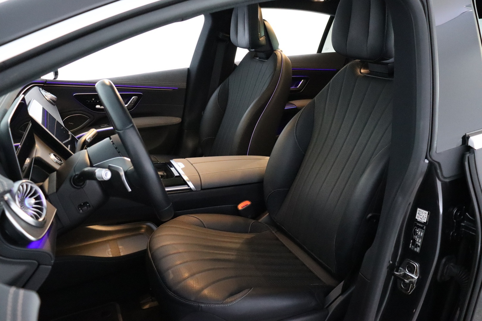 MERCEDES-BENZ EQS 2022