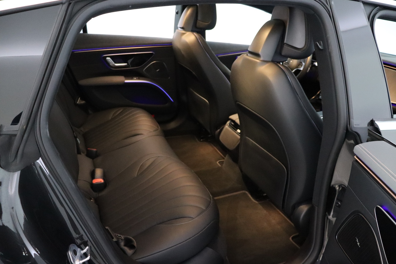 MERCEDES-BENZ EQS 2022