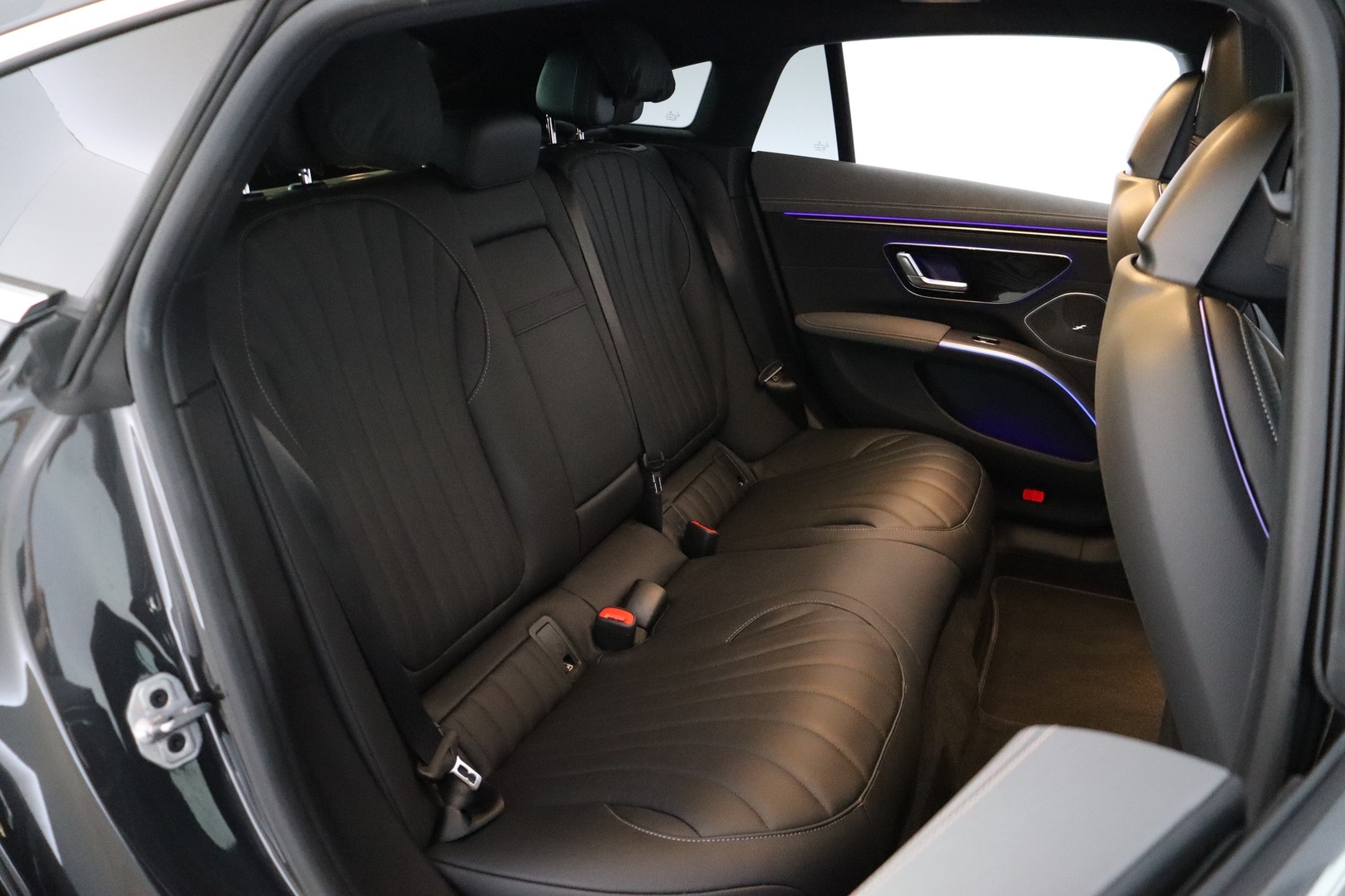 MERCEDES-BENZ EQS 2022