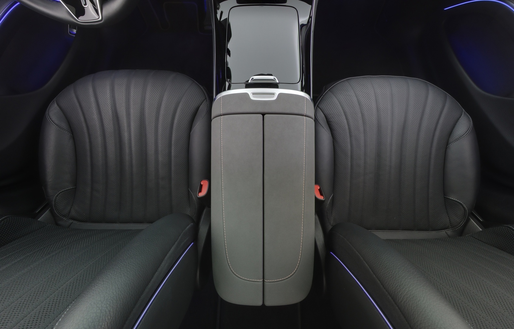 MERCEDES-BENZ EQS 2022