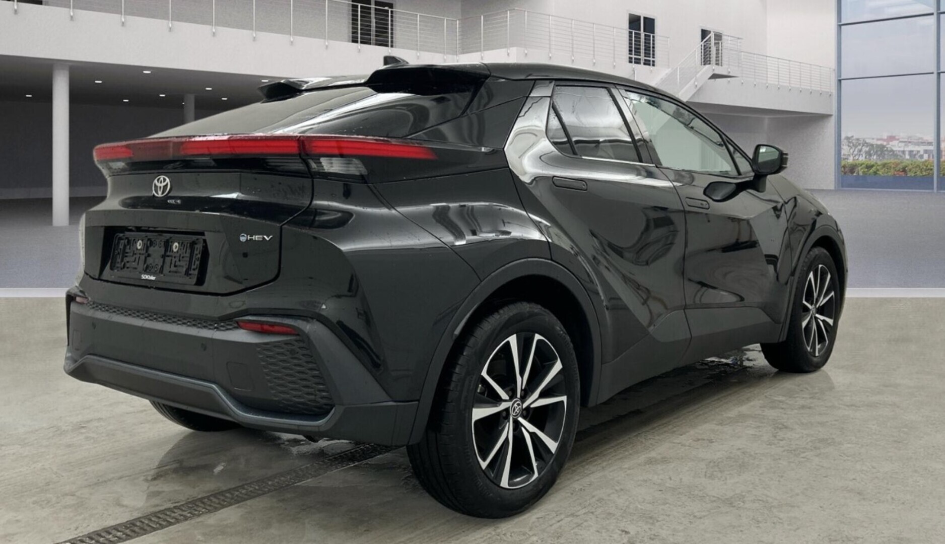 TOYOTA C-HR 2024