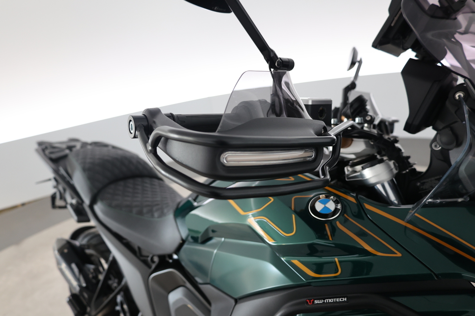 BMW R 2023