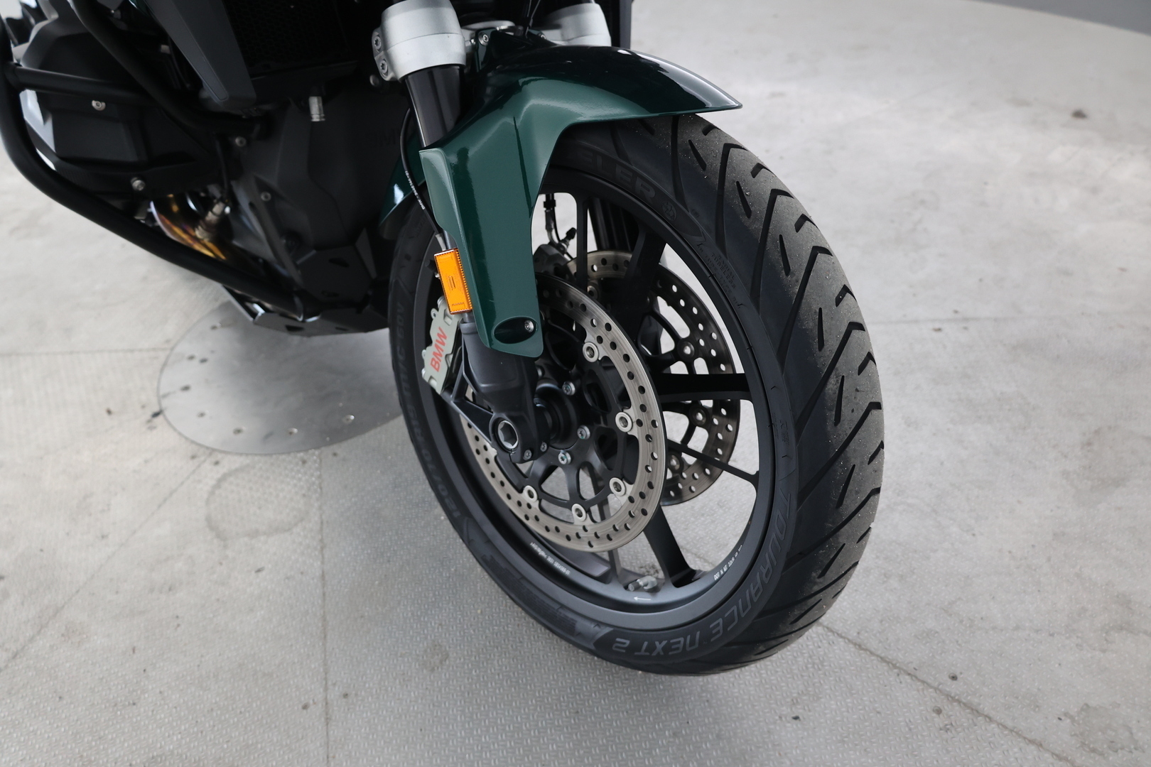 BMW R 2023