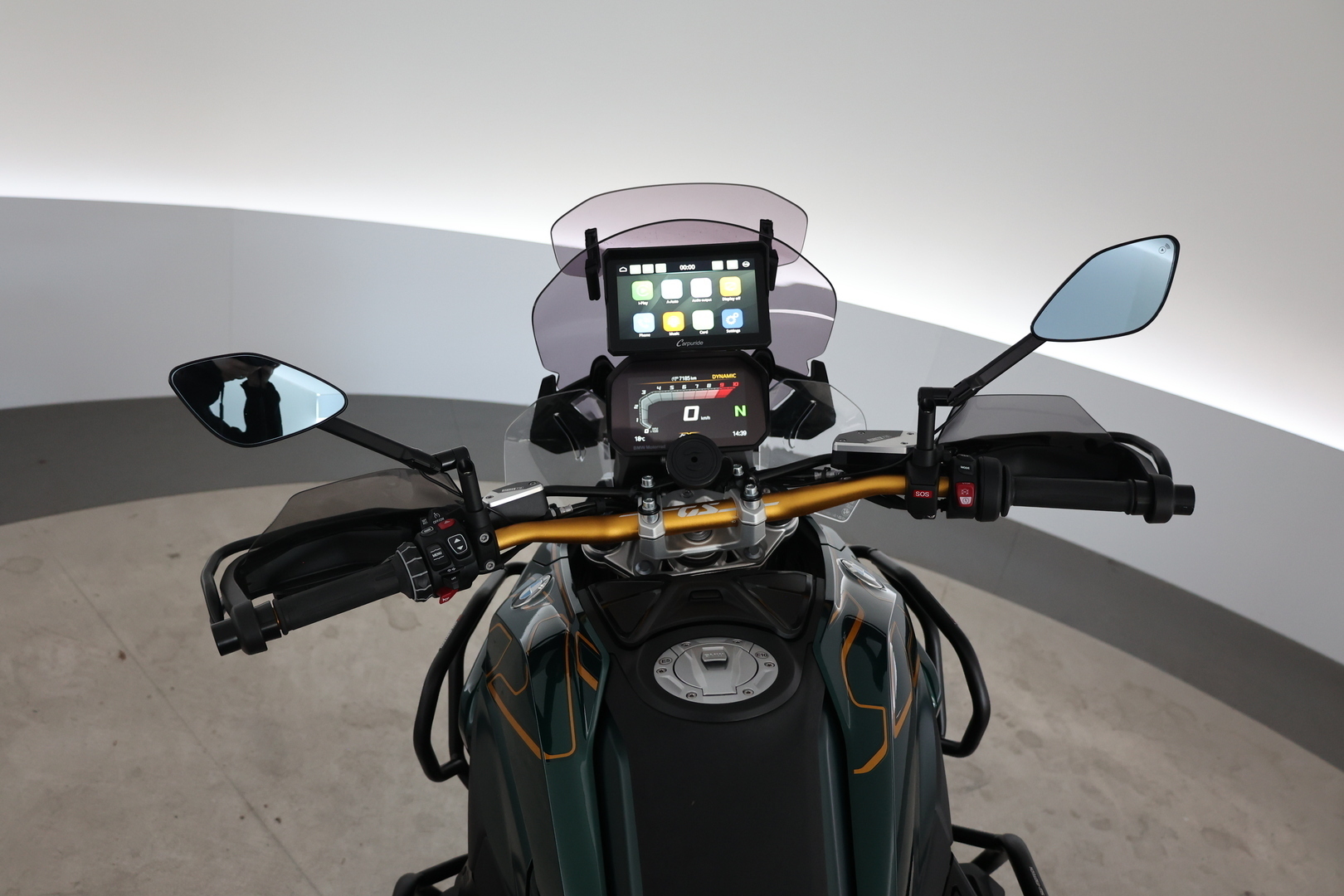 BMW R 2023