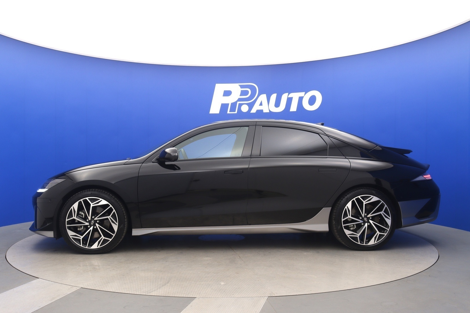 HYUNDAI IONIQ 6 2023