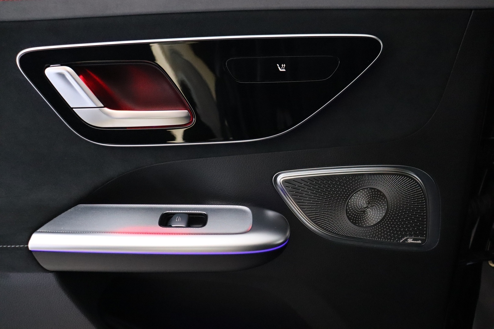 MERCEDES-BENZ EQE SUV 2023